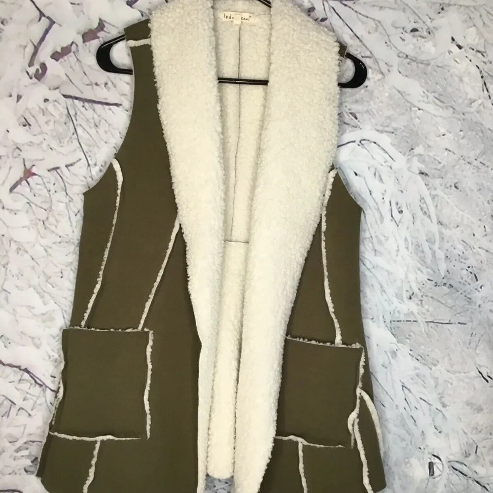 Indigo Soul Women's Draped Sherpa Cozy Suede/Fur Olive Winter‎ Vest Size S